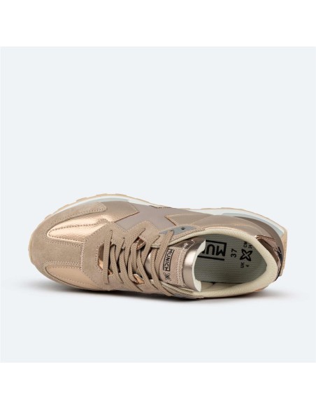 Zapatilla SOKU 18 de mujer MUNICH en color dorado