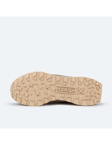 Zapatilla SOKU 18 de mujer MUNICH en color dorado