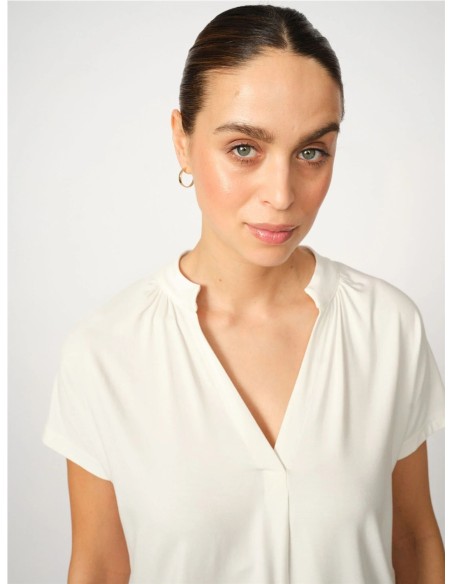 SHIRA-CAMISETA PICO PLIEGUE DE CRUDO
