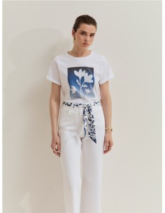 CAMISETA CR.EST FLOR DELANTERO BLANCO Y AZUL 2