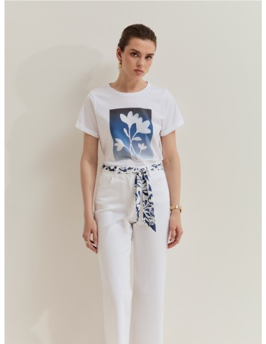 CAMISETA CR.EST FLOR DELANTERO BLANCO Y AZUL