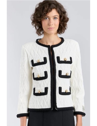 CHAQUETA CHANEL BOTON Y VIV.NG CRUDO