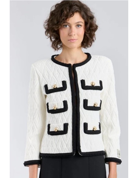 CHAQUETA CHANEL BOTON Y VIV.NG CRUDO