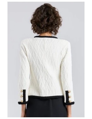 CHAQUETA CHANEL BOTON Y VIV.NG CRUDO