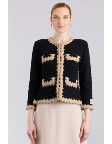 CHAQUETA CHANEL CORTA VIVO TOS NEGRO