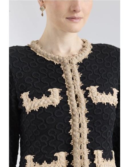 CHAQUETA CHANEL CORTA VIVO TOS NEGRO