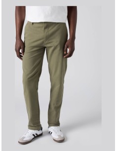 Pantalón Sport Levi's XX Chino Hombre Olive Shady