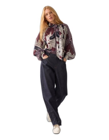 Camisa Summum con Estampado de Pañuelo y Lazada